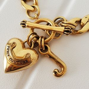 Juicy Couture y2k heart necklace!